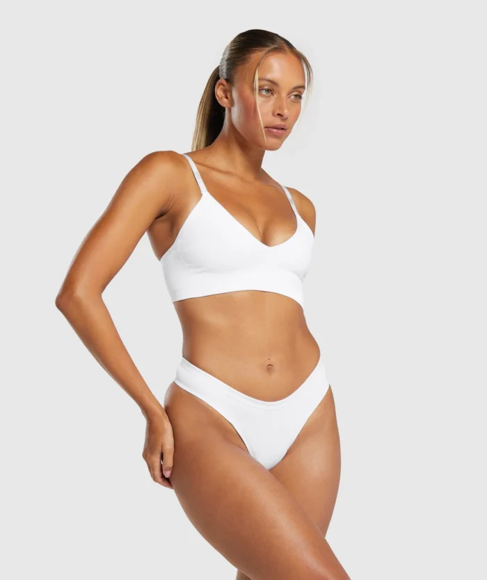 Seamless V Neck Bralette - Image 10